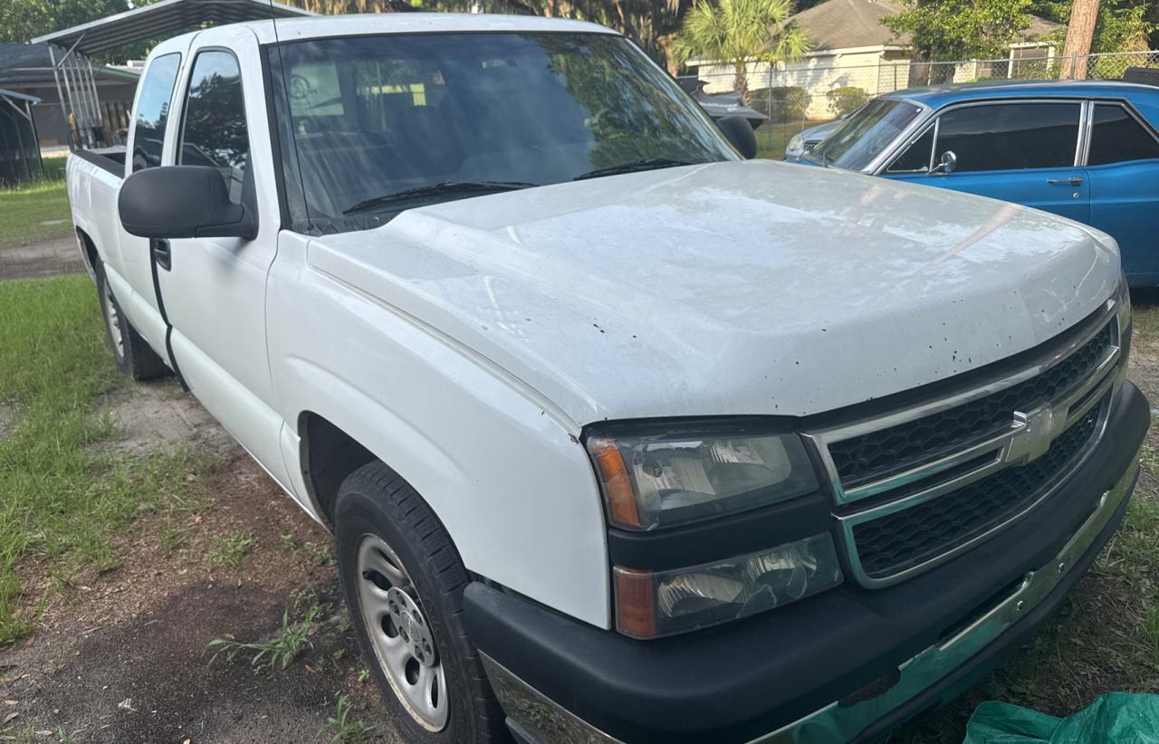 2006 Chevrolet Silverado C1500 for Sale in Savannah, GA - Minor Dent/Scratches