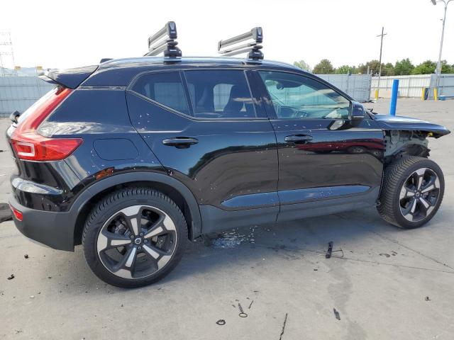  VOLVO XC40 2021 Черный