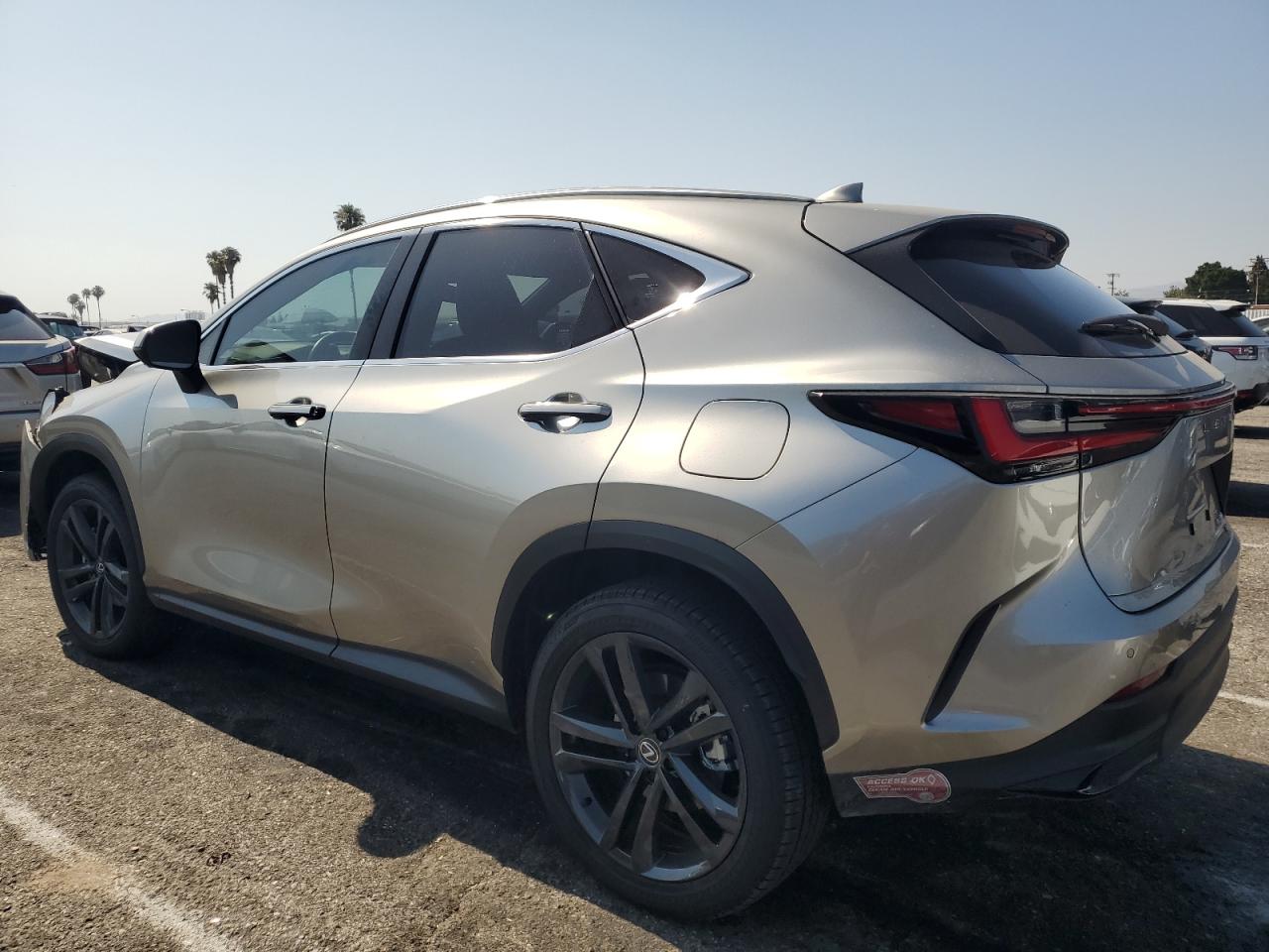 LEXUS NX 450H LU 2024 VIN JTJHKCFZ9R2023747 zdjęcie 2
