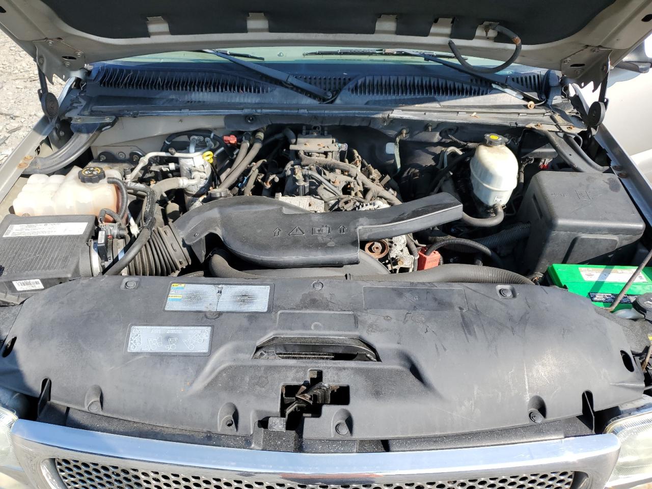 2004 GMC Yukon Denali VIN: 1GKEK63U44J129946 Lot: 63145875