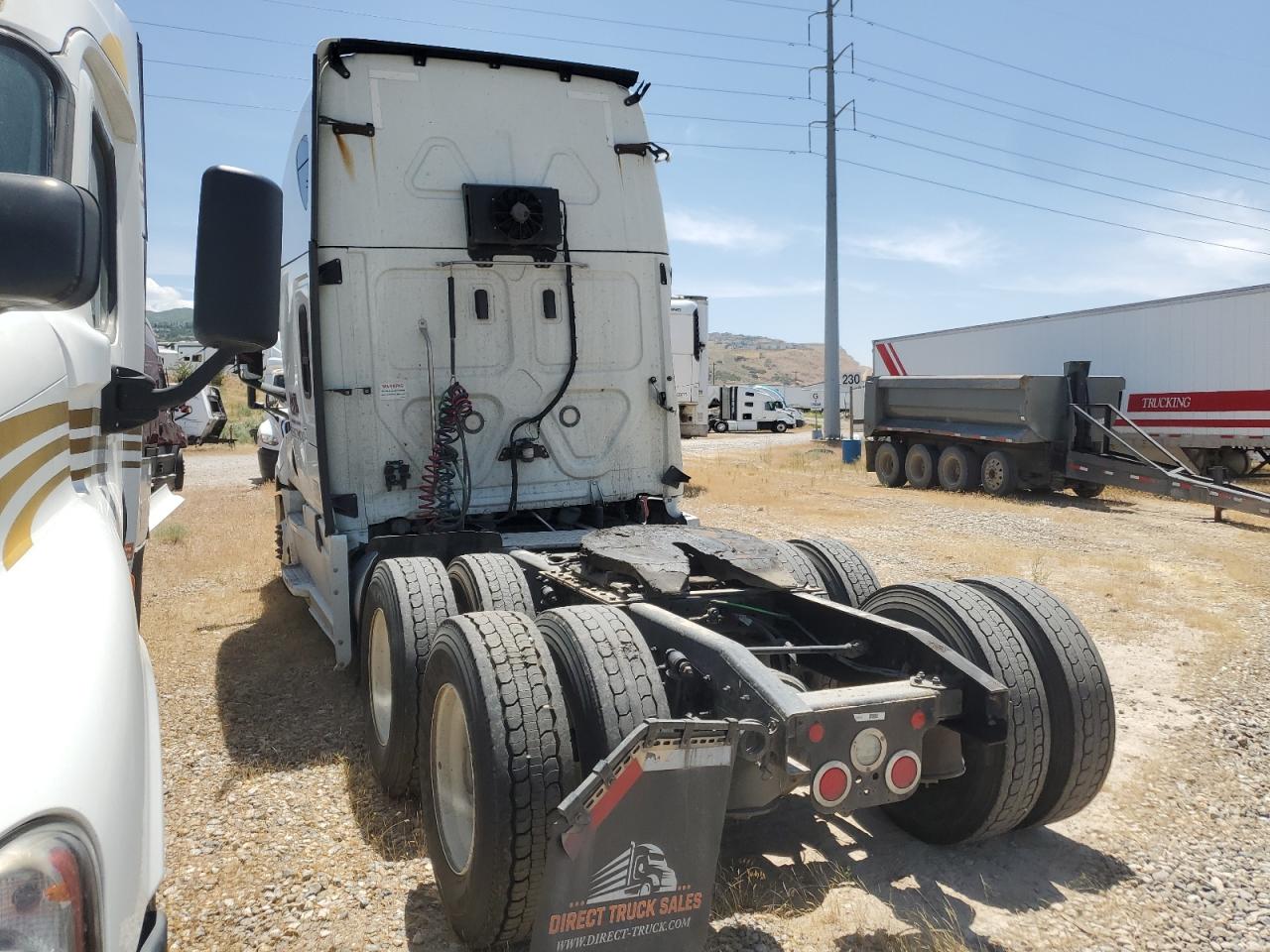 FREIGHTLINER ALL OTHER 2020 VIN 3AKJHHDRXLSLT8865 photo 3