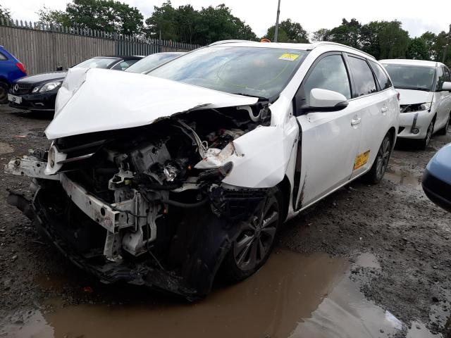 TOYOTA AURIS EXCE 2014