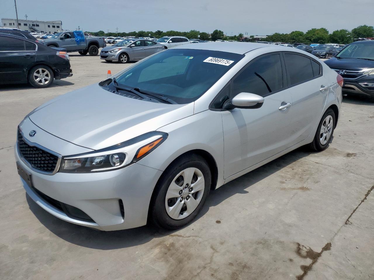 2017 Kia Forte Lx იყიდება Grand Prairie-ში, TX - Hail