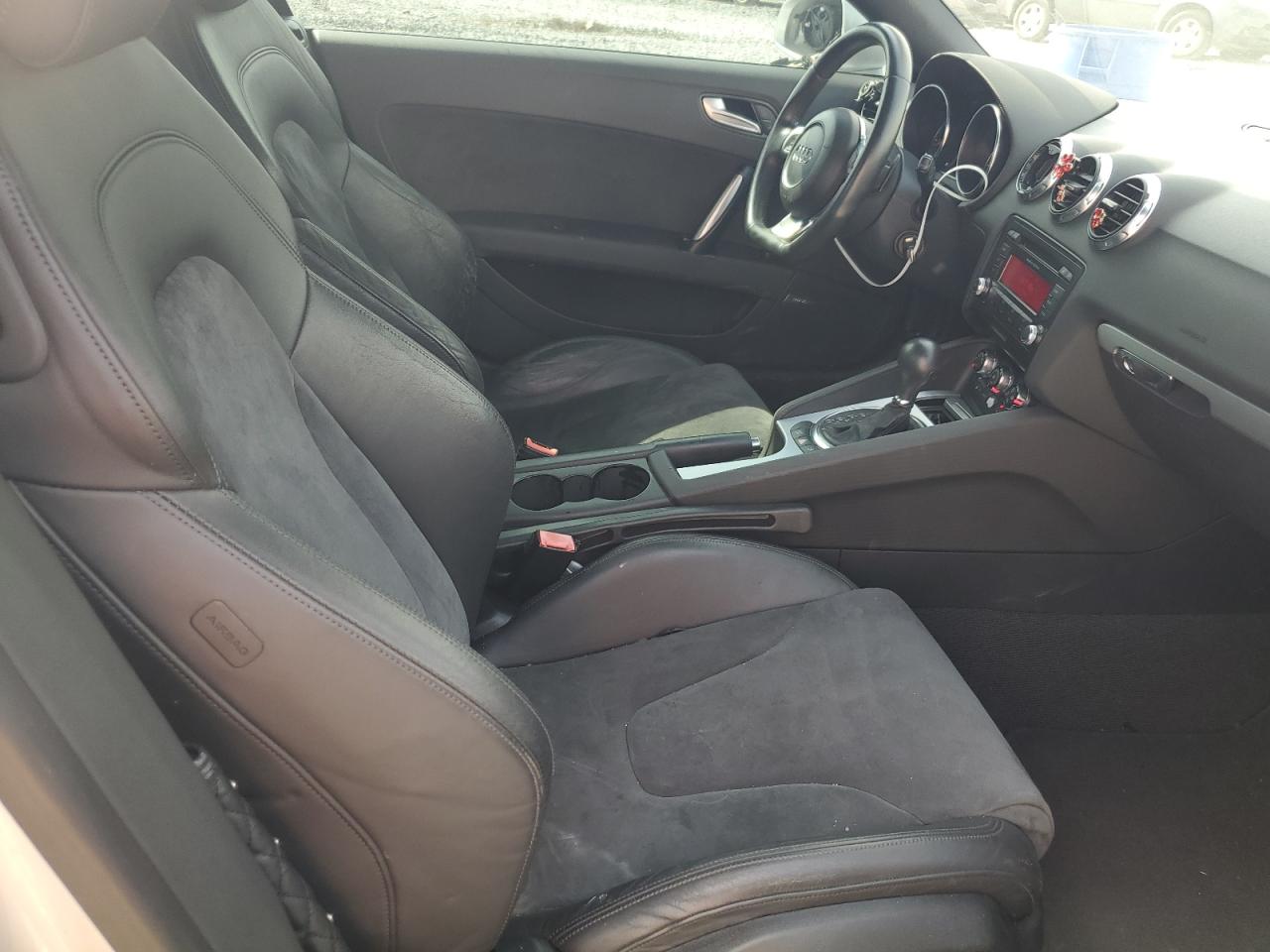 2008 Audi Tt 3.2 Quattro VIN: TRUDD38J381037205 Lot: 60452465
