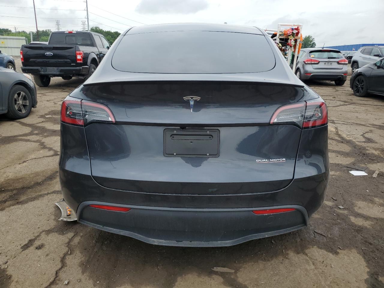 2025 Tesla Model Y VIN: 7SAYGDEF3SF306667 Lot: 62927505