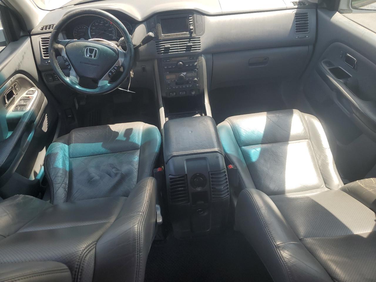 2004 Honda Pilot Exl VIN: 2HKYF18744H604779 Lot: 62360485