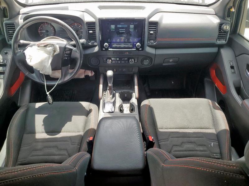  NISSAN FRONTIER 2023 Czarny