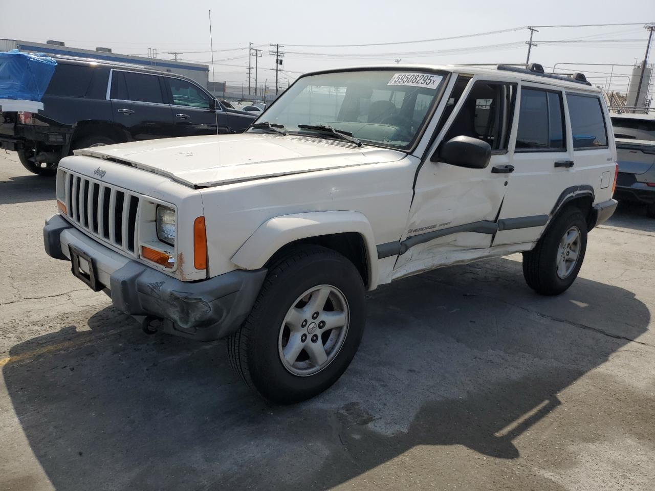2000 Jeep Cherokee Sport за продажба в Sun Valley, CA - Side