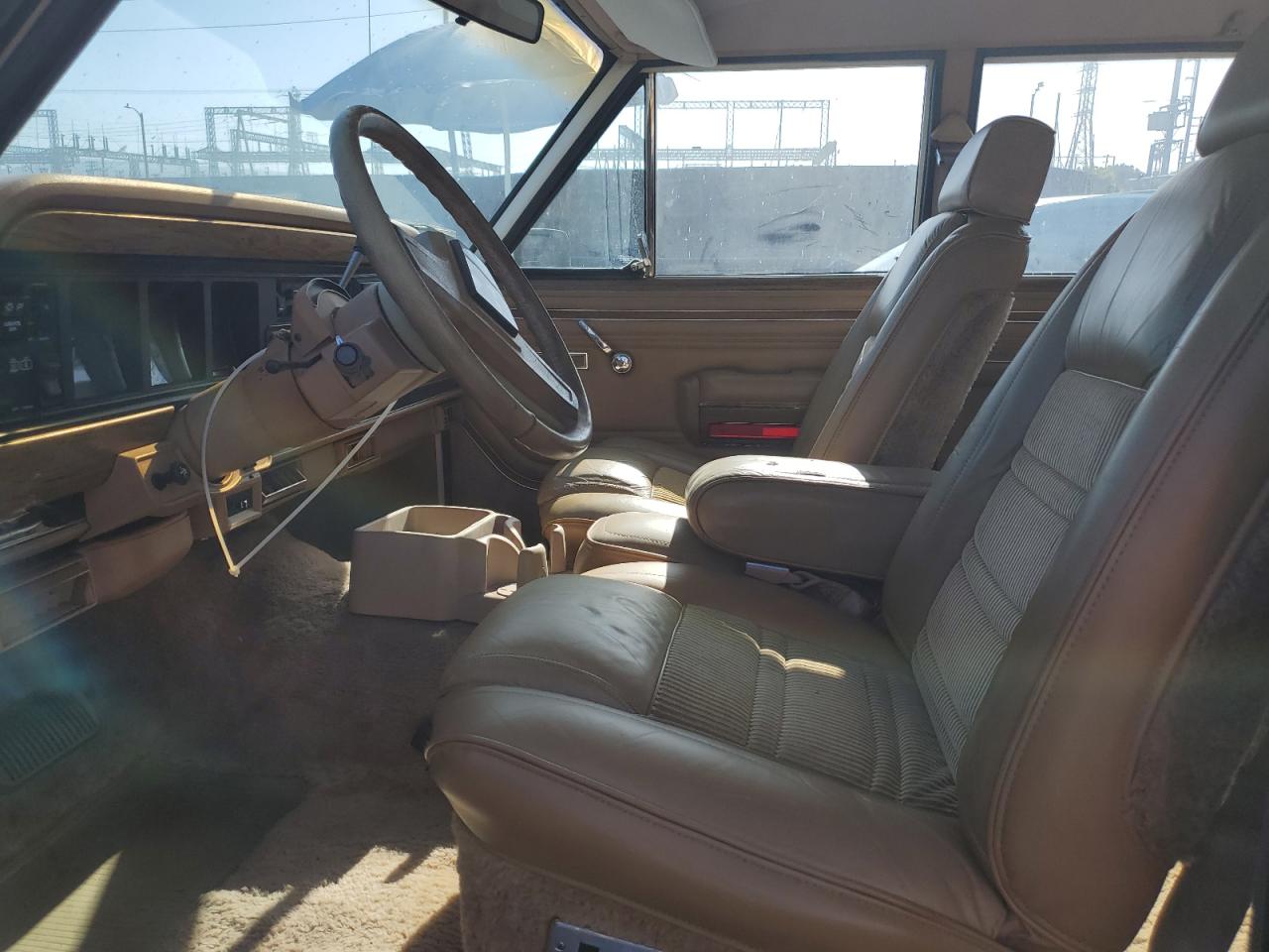 1987 Jeep Grand Wagoneer VIN: 1JCNJ15U4HT054494 Lot: 61306775