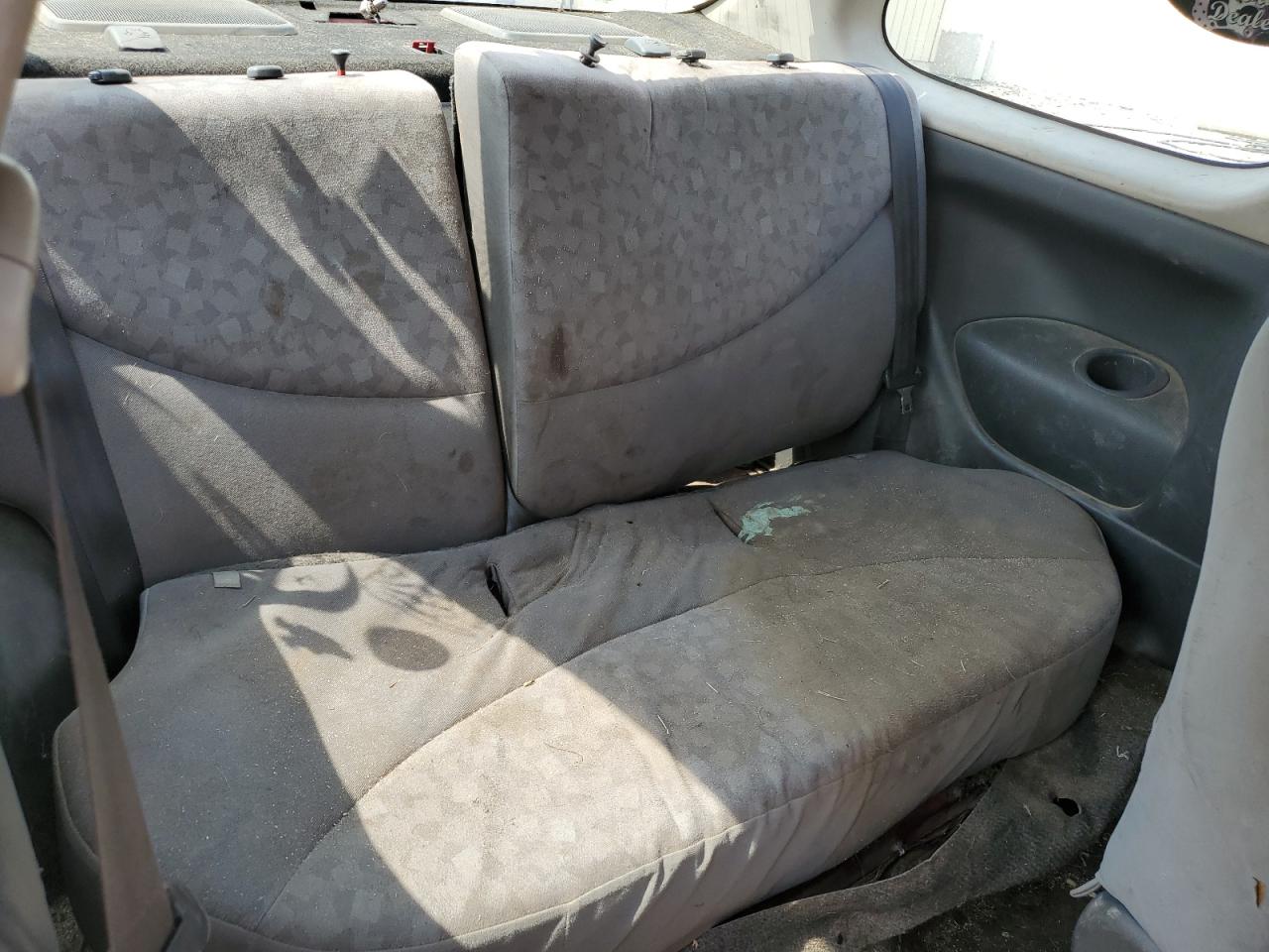 2001 Toyota Echo VIN: JTDAT123510171479 Lot: 60256385