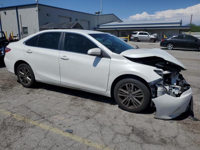  TOYOTA CAMRY 2017 Biały