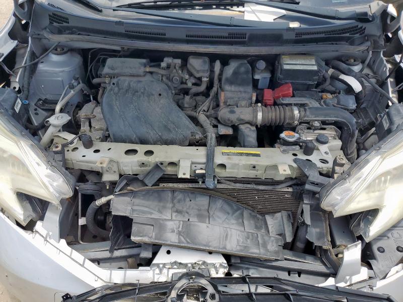  NISSAN VERSA 2015 Серебристый