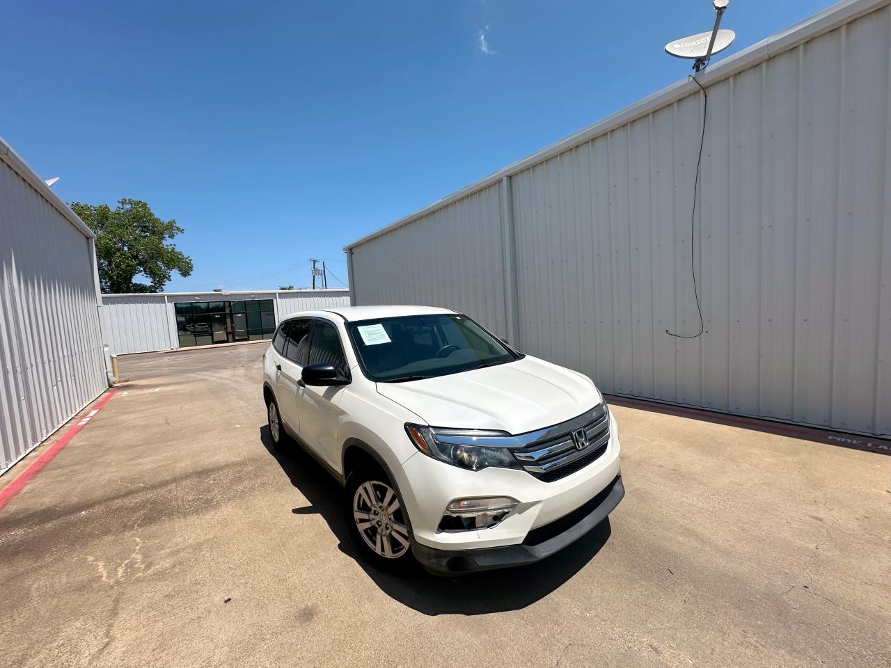 2018 Honda Pilot Lx for Sale in Grand Prairie, TX - Minor Dent/Scratches