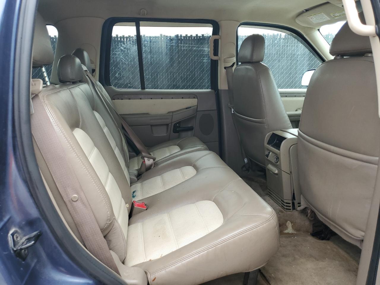 2004 Ford Explorer Eddie Bauer VIN: 1FMZU64K54UB61660 Lot: 60890085