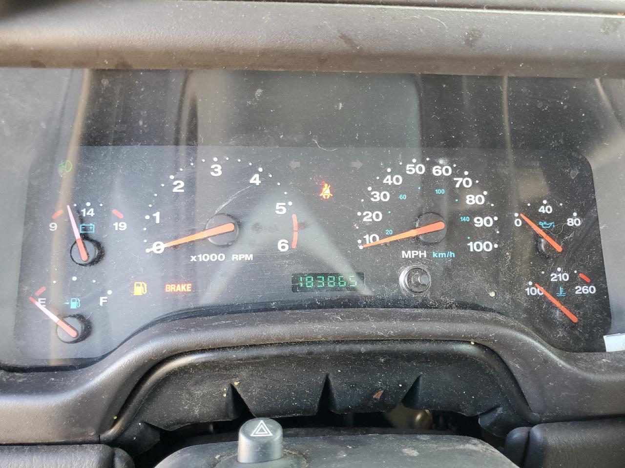 2002 Jeep Wrangler / Tj Sport VIN: 1J4FA49S92P709775 Lot: 61345735