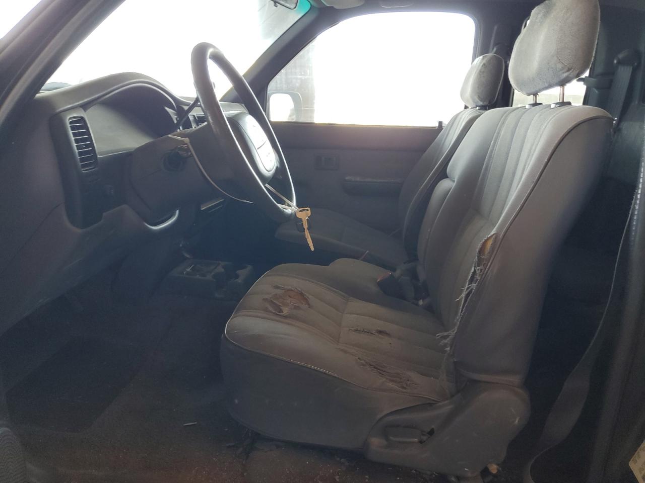 2000 Toyota Tacoma Xtracab VIN: 4TAVL52N4YZ610926 Lot: 62794125
