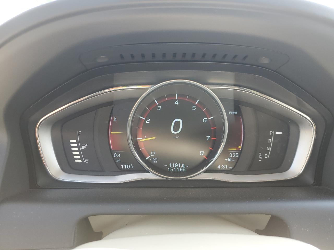 2015 Volvo Xc60 T5 Premier VIN: YV440MDK1F2683132 Lot: 59950165