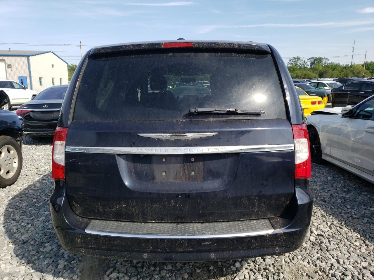 2011 Chrysler Town & Country Touring L VIN: 2A4RR8DG1BR609166 Lot: 61138455