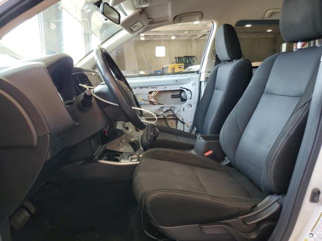  MITSUBISHI OUTLANDER 2018 Biały