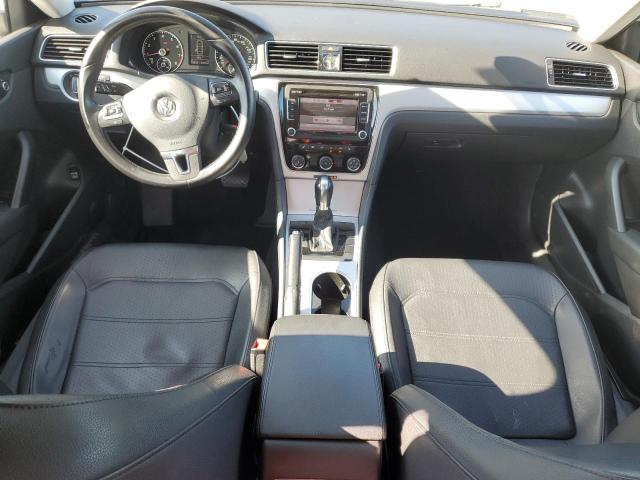  VOLKSWAGEN PASSAT 2013 Biały