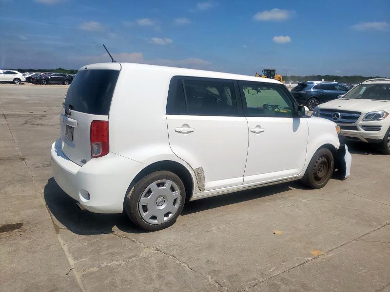 Паркетники TOYOTA SCION 2012 Білий