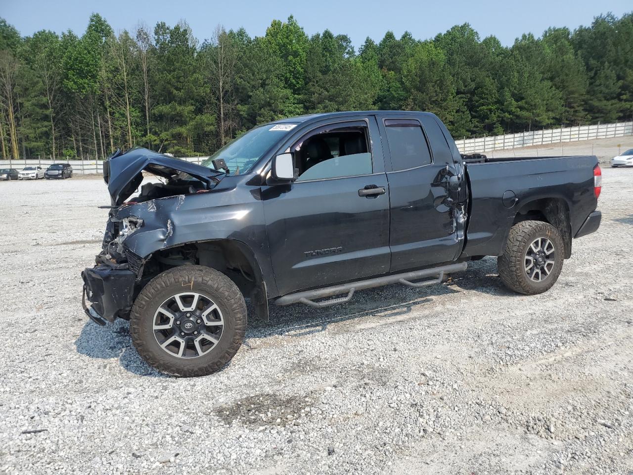 2014 Toyota Tundra Double Cab Sr for Sale in Gainesville, GA - Front End