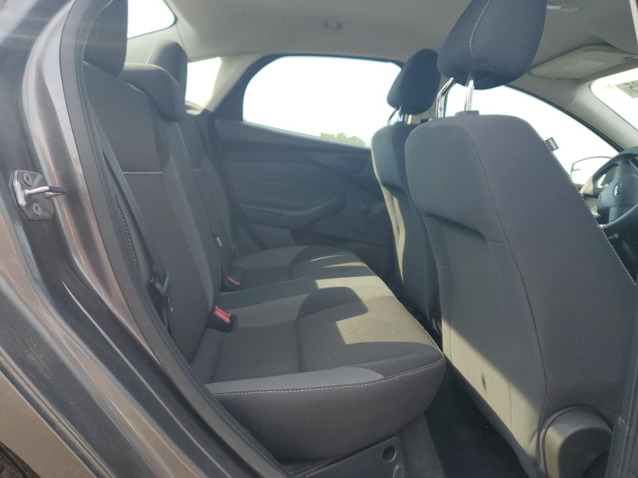 2013 Ford Focus S VIN: 1FADP3E22DL141929 Lot: 62655285