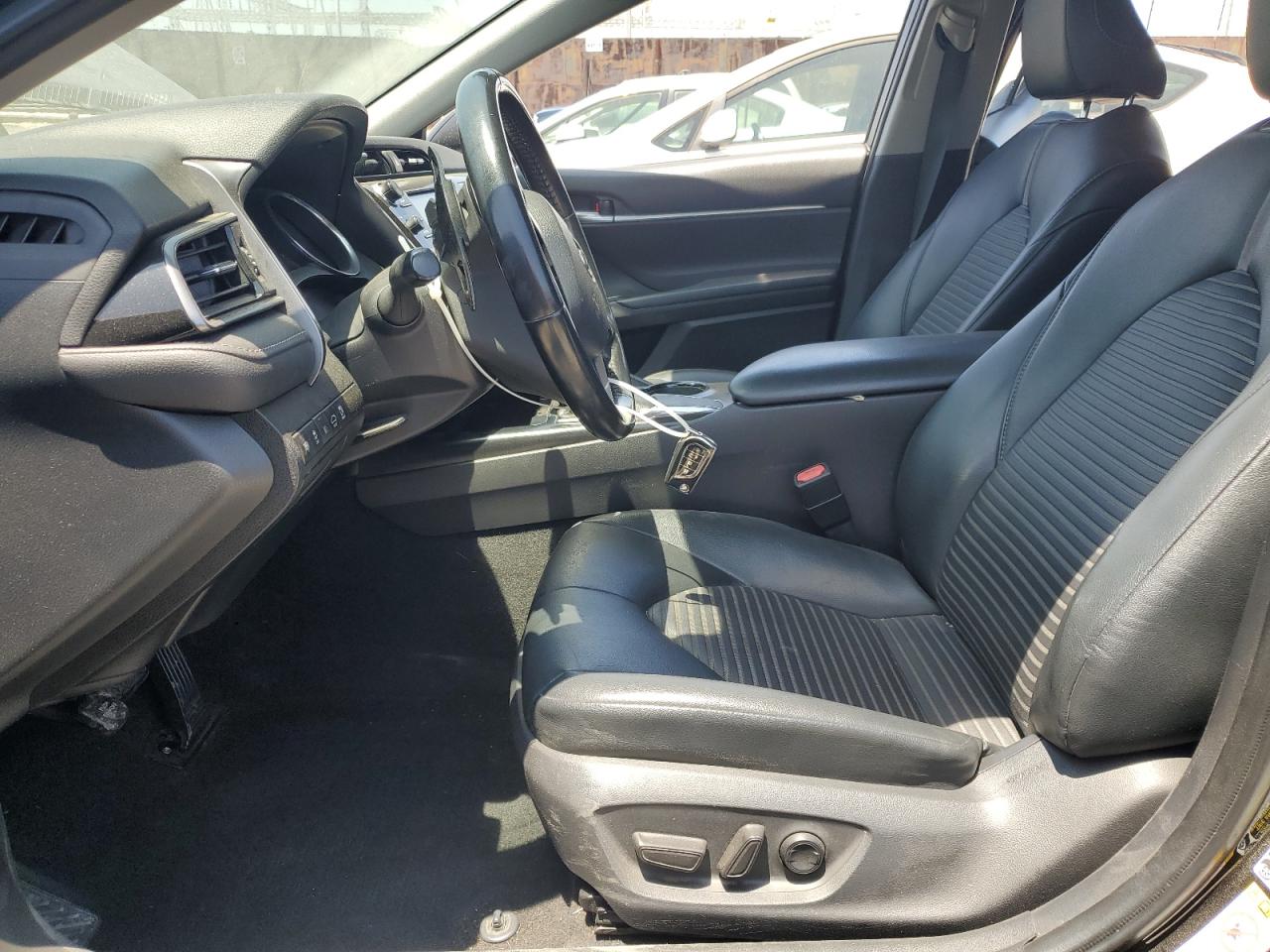 2019 Toyota Camry L VIN: 4T1B11HK3KU680159 Lot: 62905935