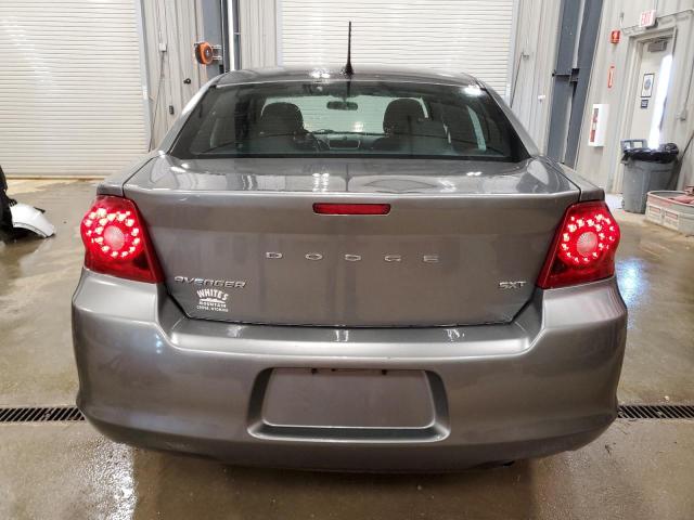 Sedans DODGE AVENGER 2013 Srebrny