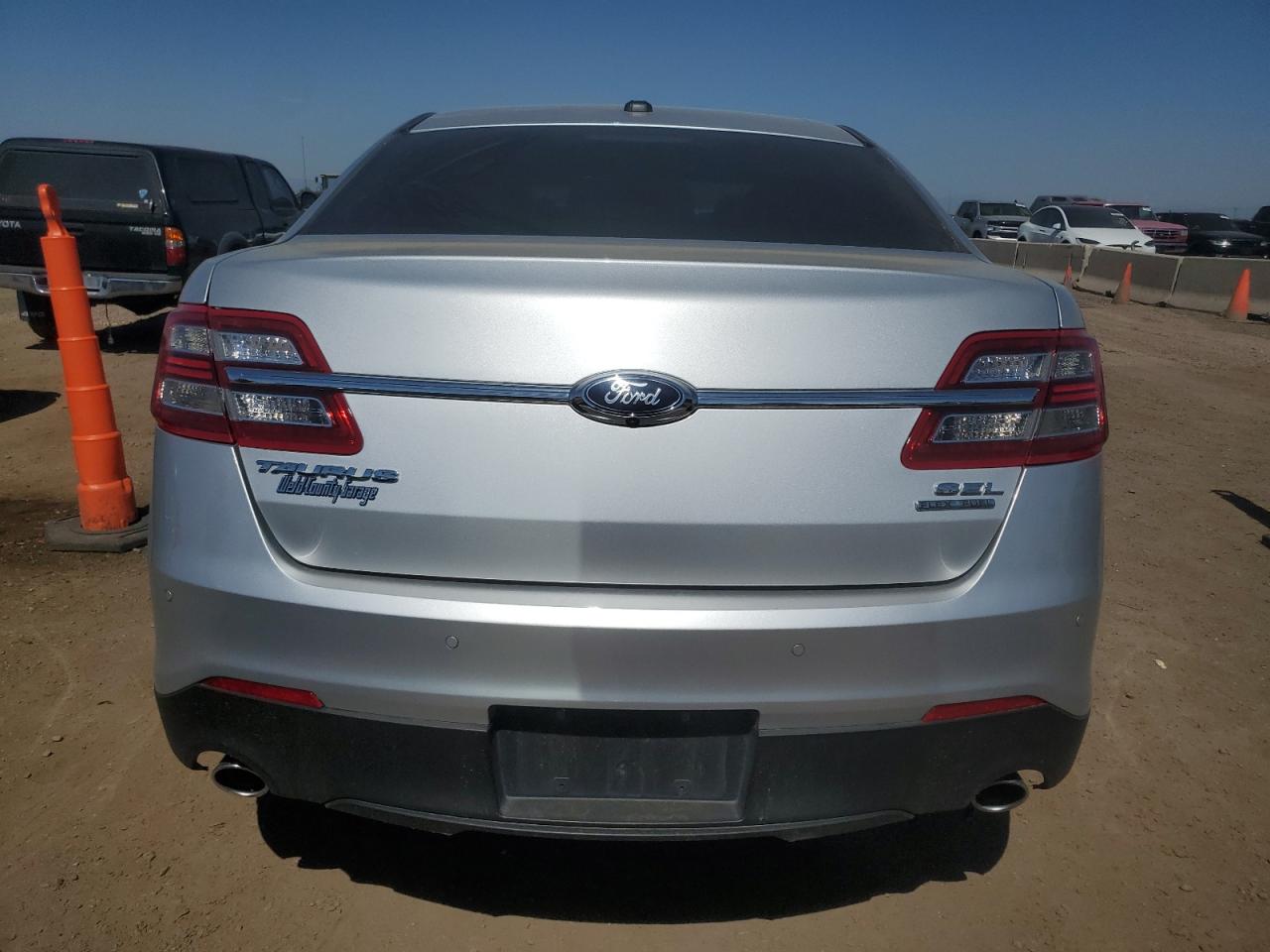 2018 Ford Taurus Sel VIN: 1FAHP2E87JG115802 Lot: 61454325