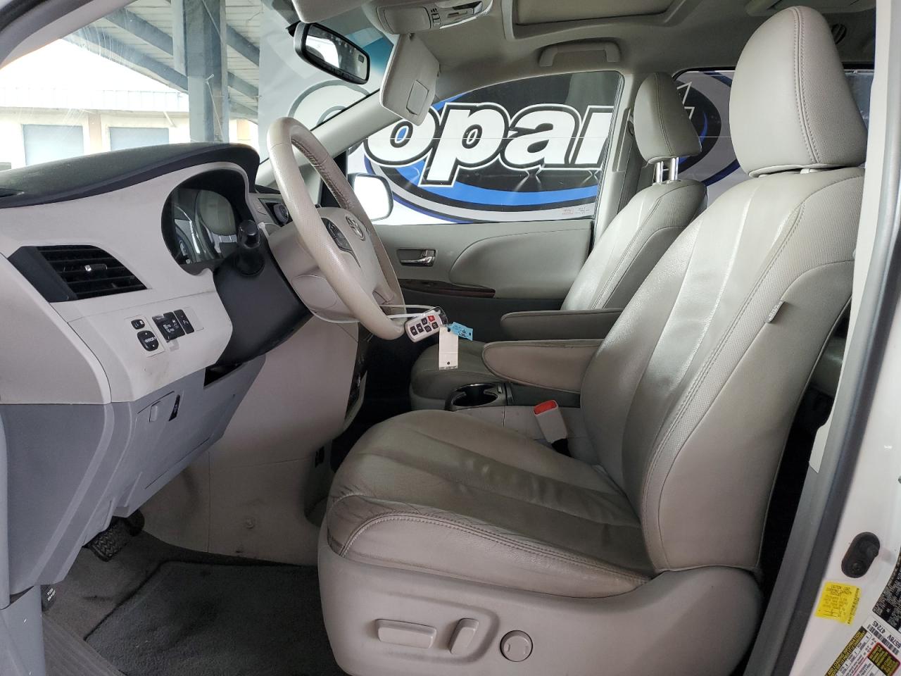 TOYOTA All Models 2012 VIN 5TDYK3DC7CS275496 фото 7