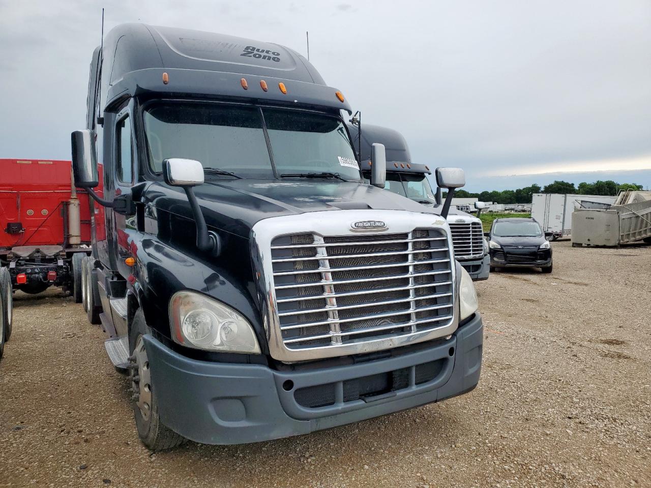 2013 Freightliner Cascadia 125 Semi Truck for Sale in Wilmer, TX - Normal Wear