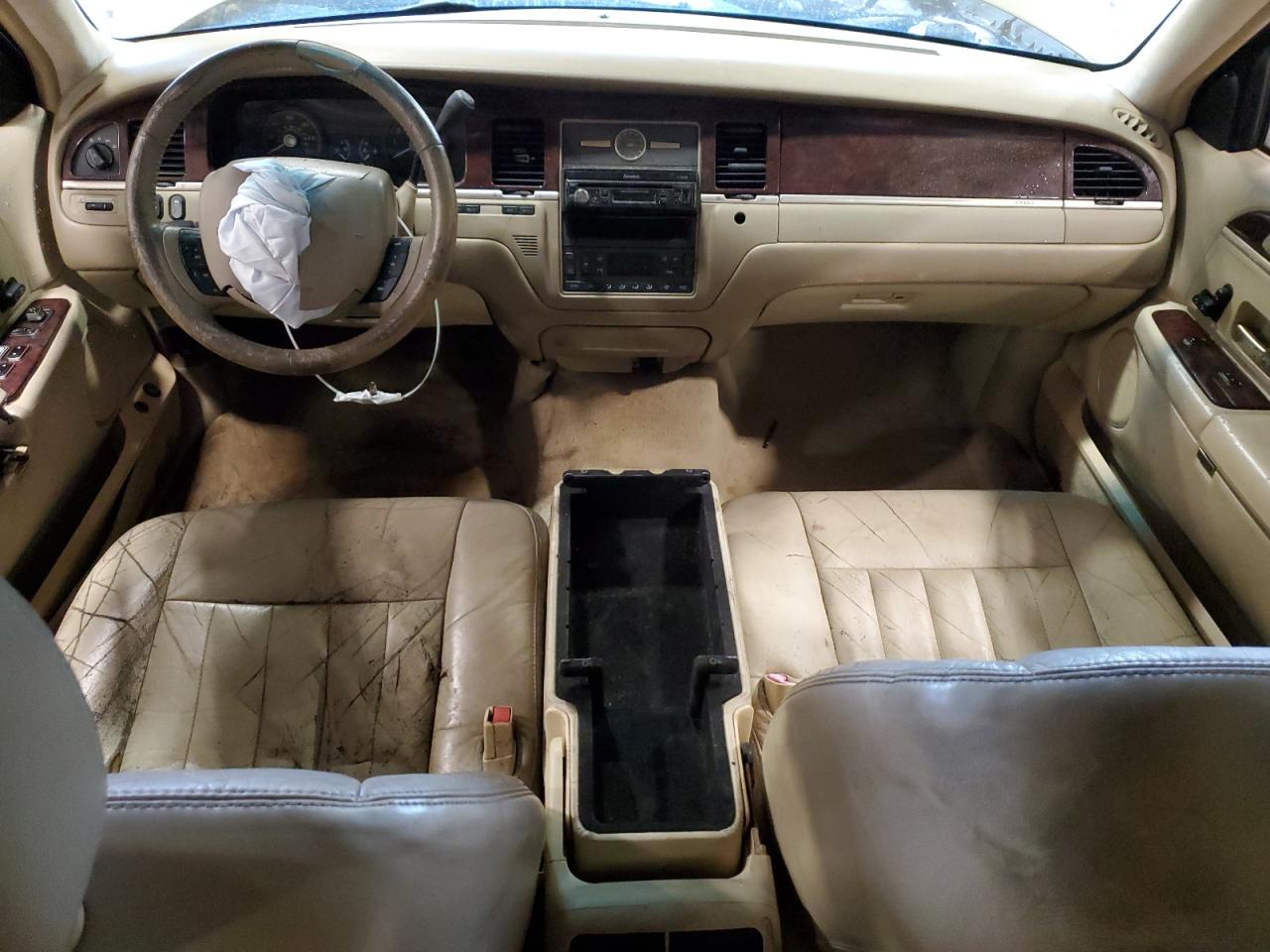 2006 Lincoln Town Car Signature VIN: 1LNHM81W96Y610834 Lot: 62739045