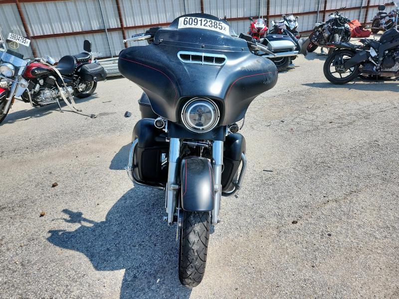  HARLEY-DAVIDSON FL 2016 Чорний