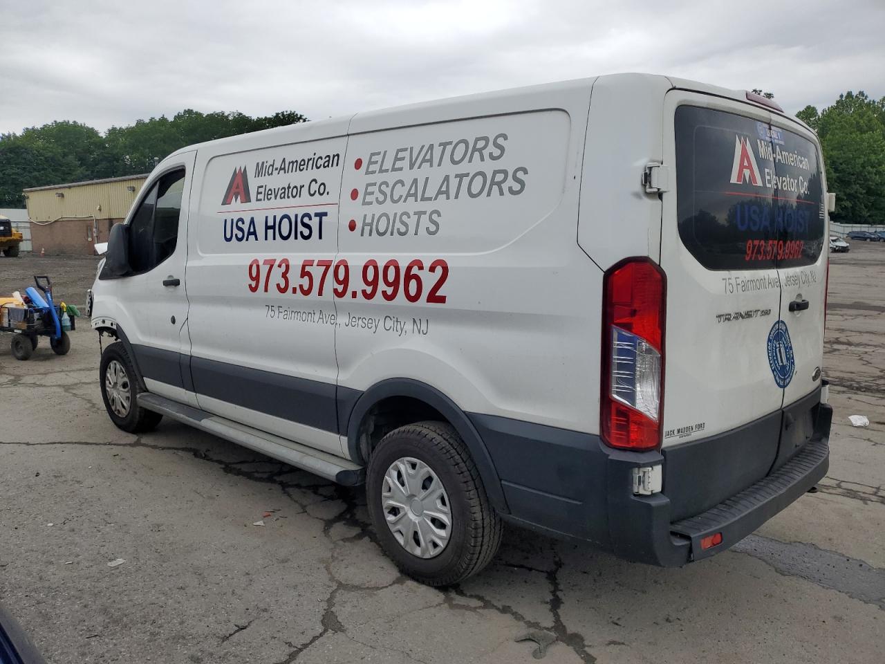 FORD TRANSIT 2019 VIN 1FTYR1YM8KKA42140 photo 2