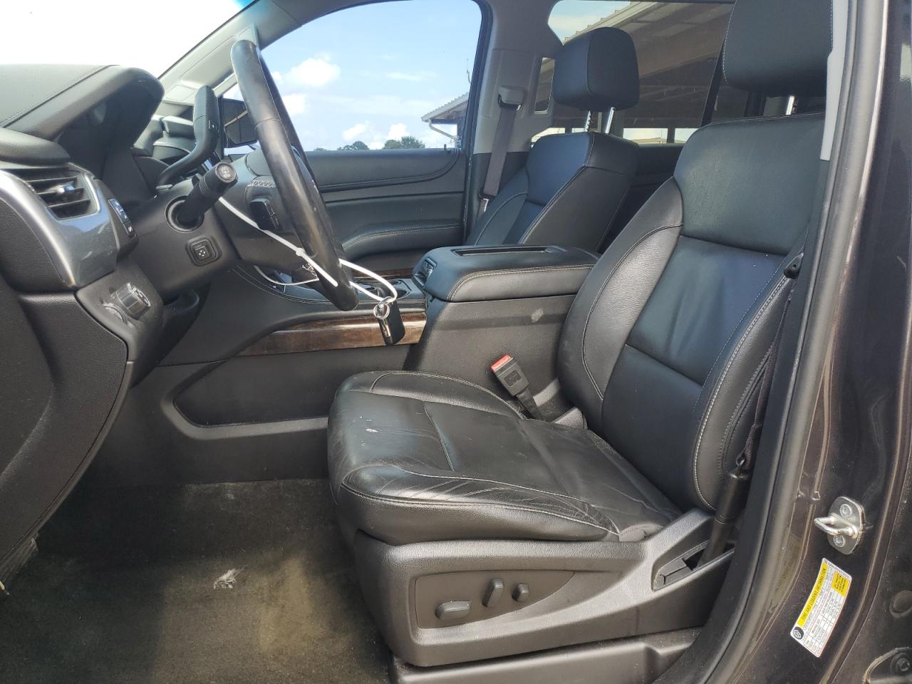 2017 Chevrolet Suburban C1500 Lt VIN: 1GNSCHKC7HR127512 Lot: 62589625