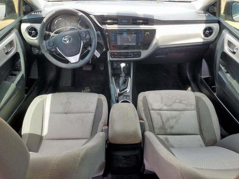  TOYOTA COROLLA 2017 Srebrny