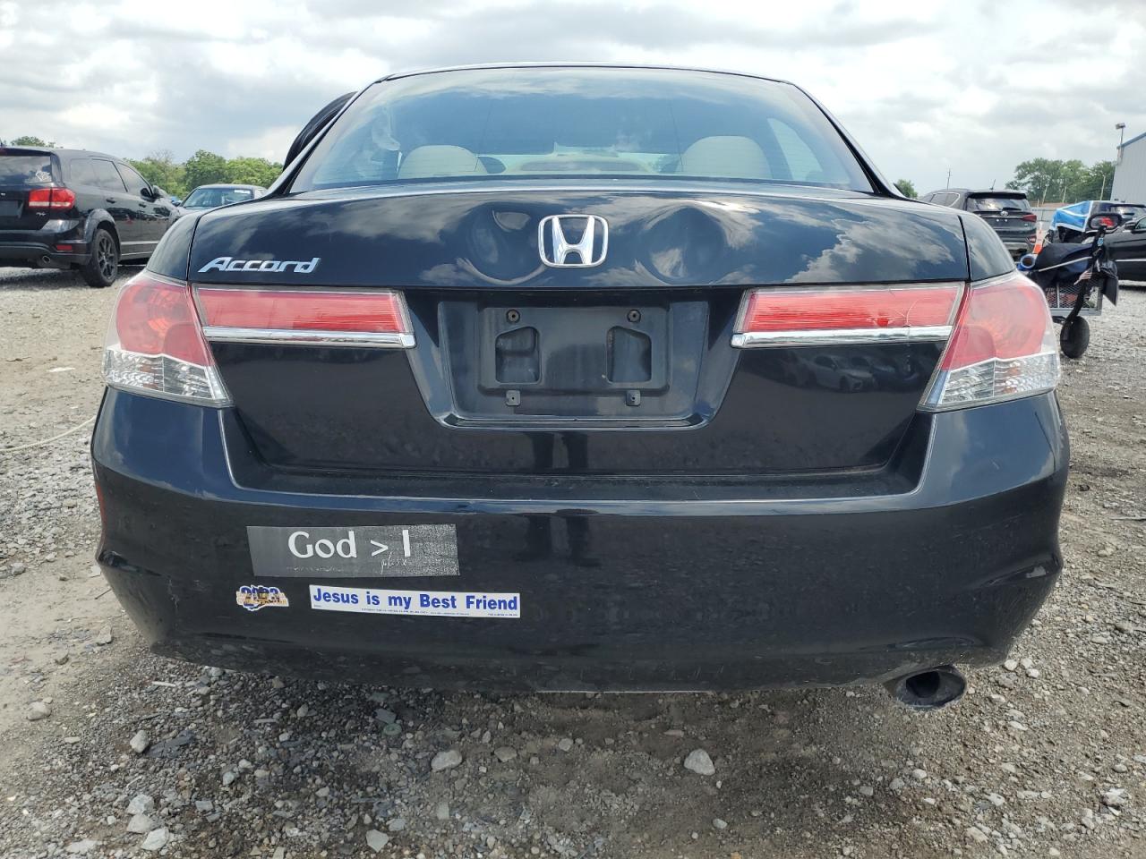 2011 Honda Accord Lx VIN: 1HGCP2F31BA070529 Lot: 62724165