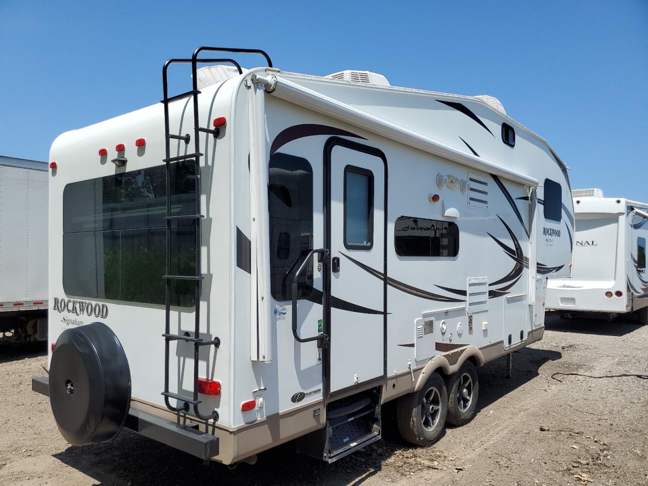 WILDWOOD ALL Models 2016 VIN 4X4FRLZ25G1869813 photo 4
