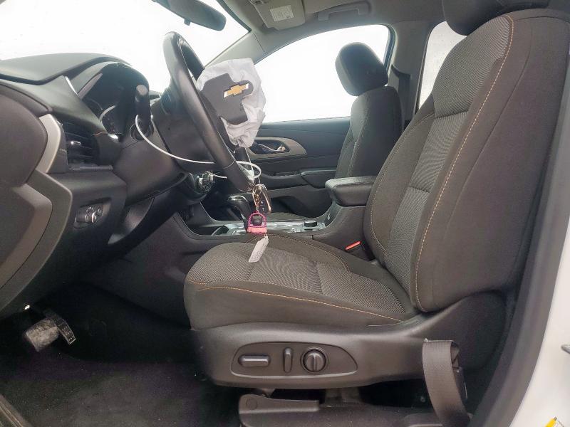  CHEVROLET TRAVERSE 2018 Белы