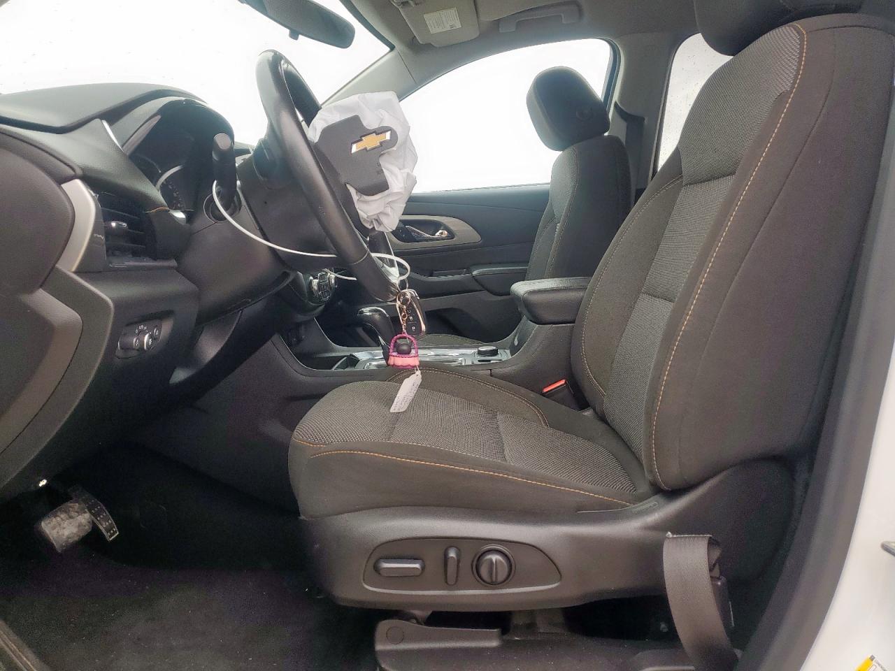 2018 Chevrolet Traverse Lt VIN: 1GNERGKWXJJ212526 Lot: 60554255