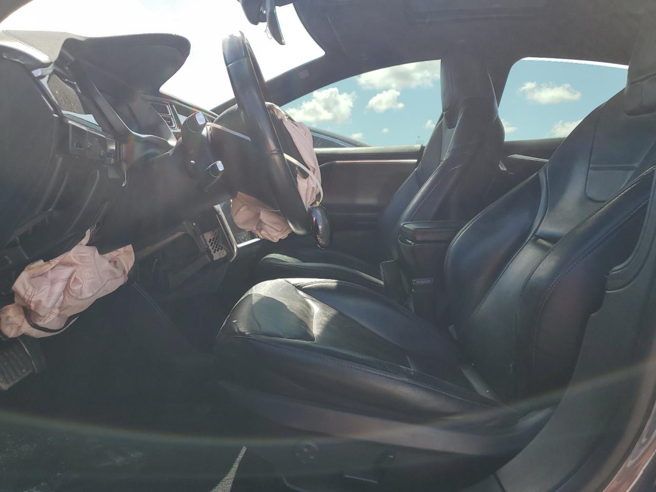 2015 Tesla Model S VIN: 5YJSA1E25FF112695 Lot: 61962915