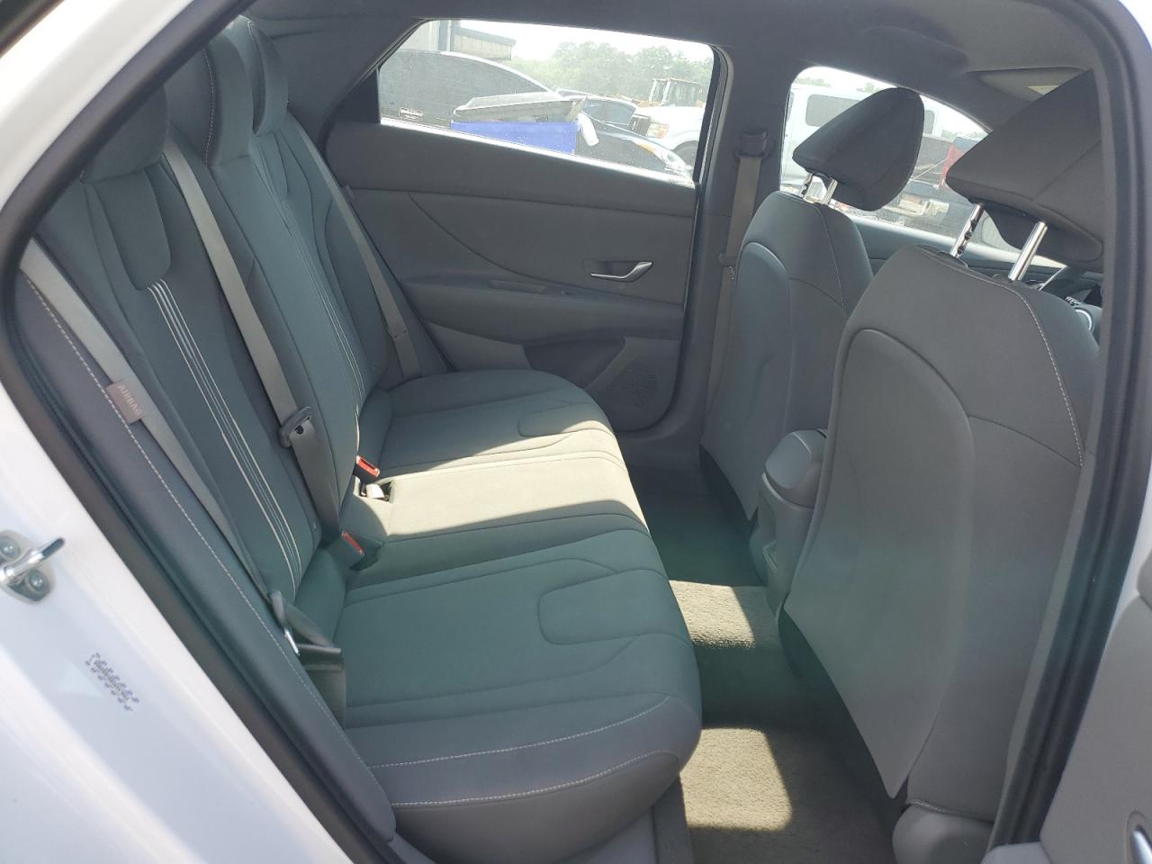 Hyundai Elantra se 2024