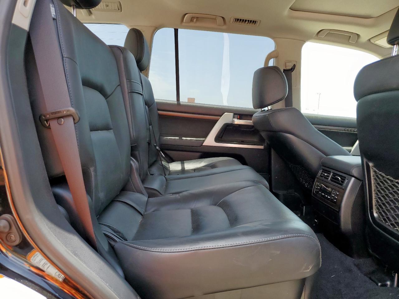 2018 Toyota Land Cruiser VIN: JTMCY7AJ8J4062309 Lot: 59143505