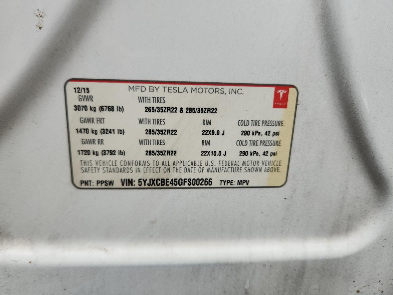 2016 Tesla Model X VIN: 5YJXCBE45GFS00266 Lot: 61566665