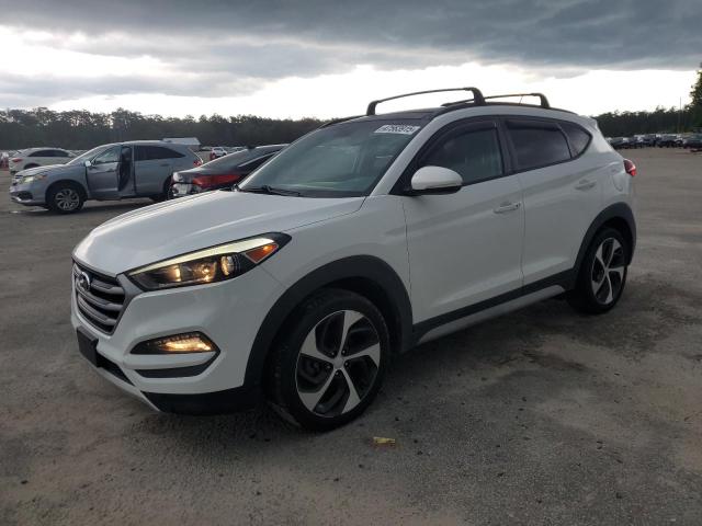 Паркетники HYUNDAI TUCSON 2017 Белы