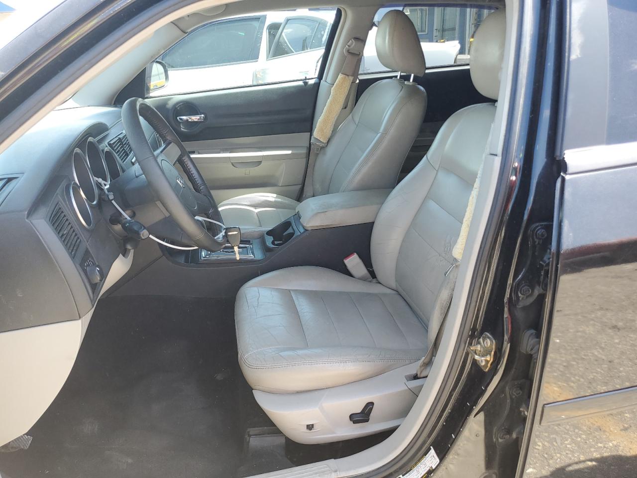 2005 Dodge Magnum Sxt VIN: 2D4FV48V95H158734 Lot: 61776875