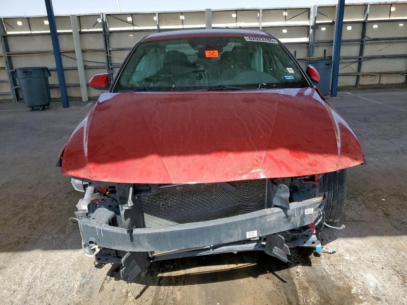  HYUNDAI ELANTRA 2021 Maroon