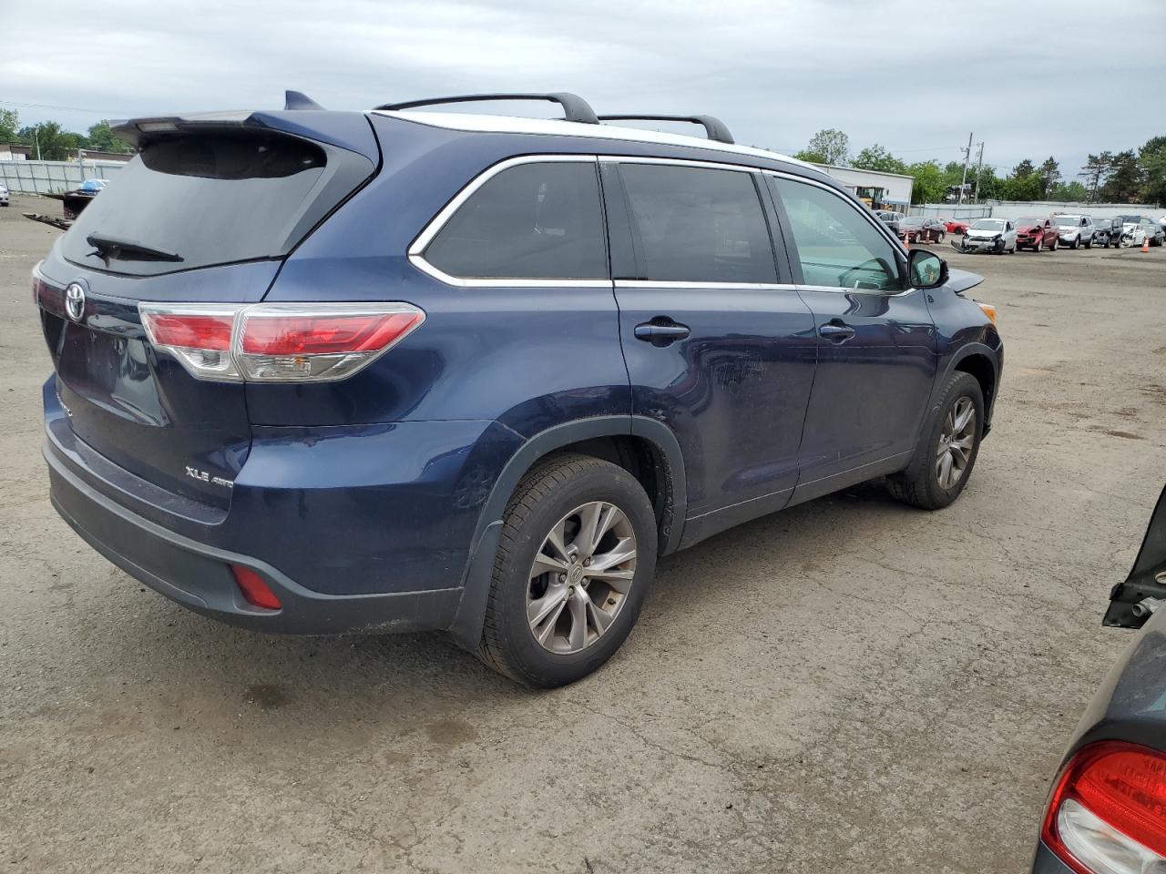 TOYOTA HIGHLANDER 2014 VIN 5TDJKRFH5ES013122 фото 3