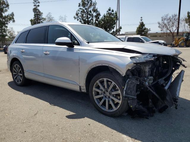  AUDI Q7 2017 Серебристый